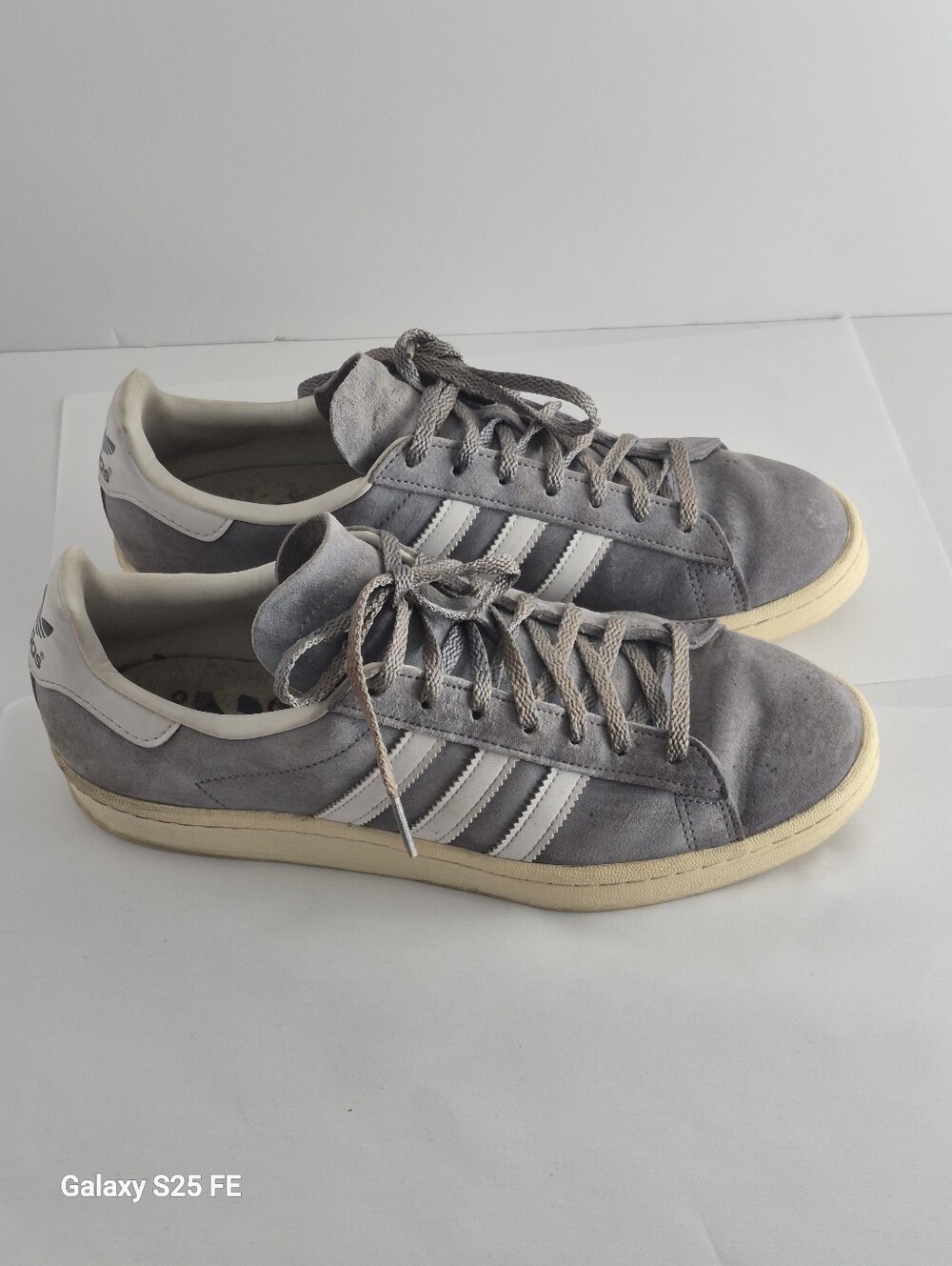 Low-Top Suede Upper Grey Sneakers - Picture 9 of 9